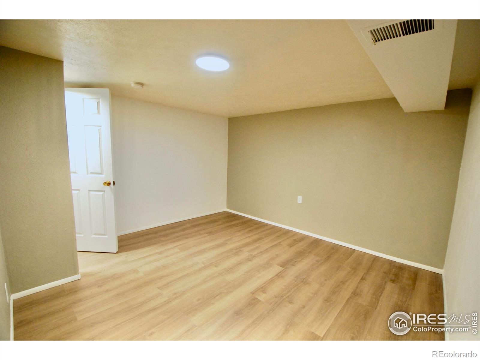 MLS Image #22 for 5808 s pearl street,centennial, Colorado