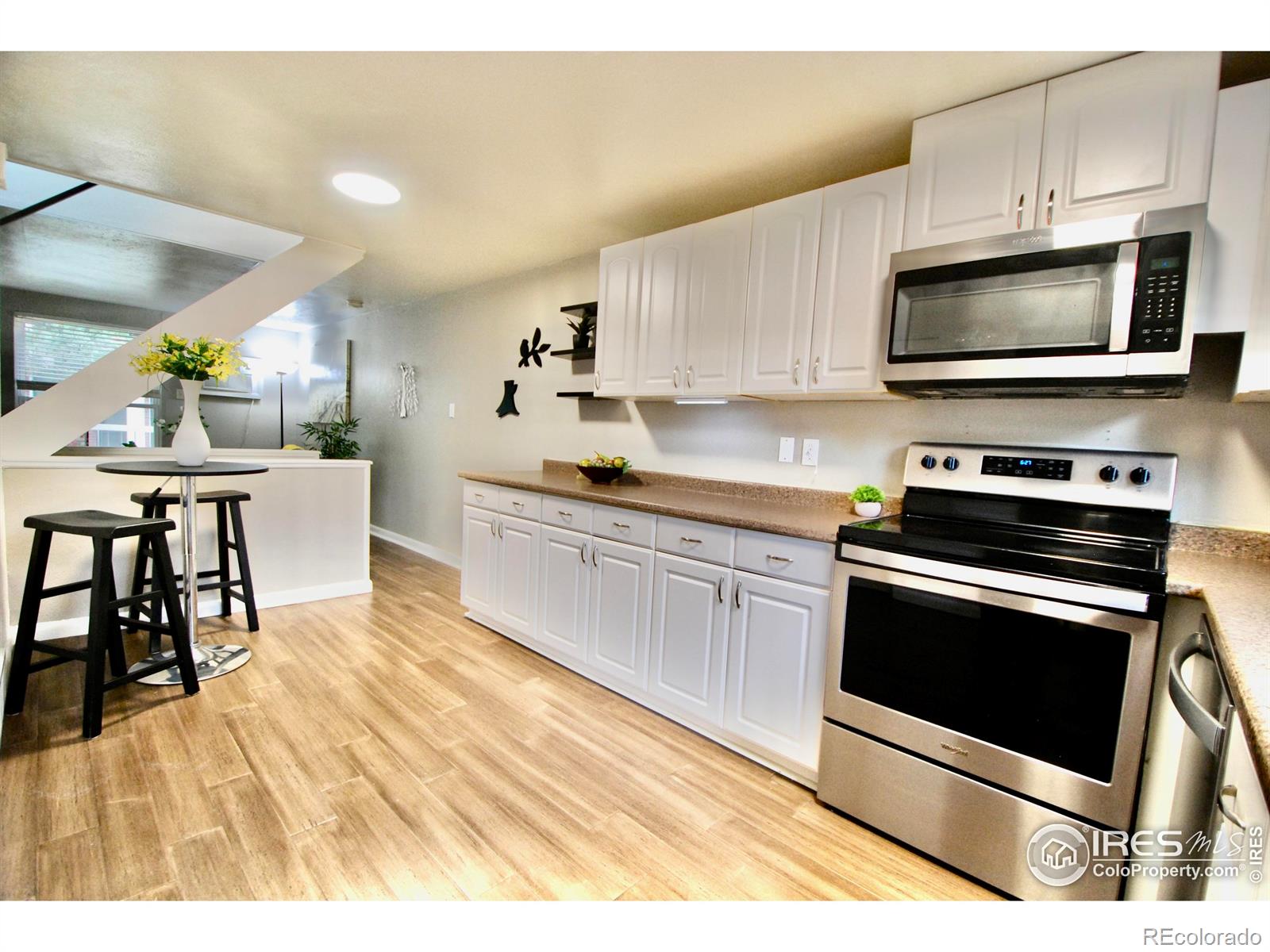 MLS Image #4 for 5808 s pearl street,centennial, Colorado
