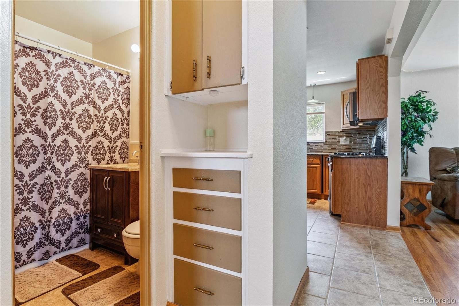 MLS Image #10 for 1300  lima street,aurora, Colorado