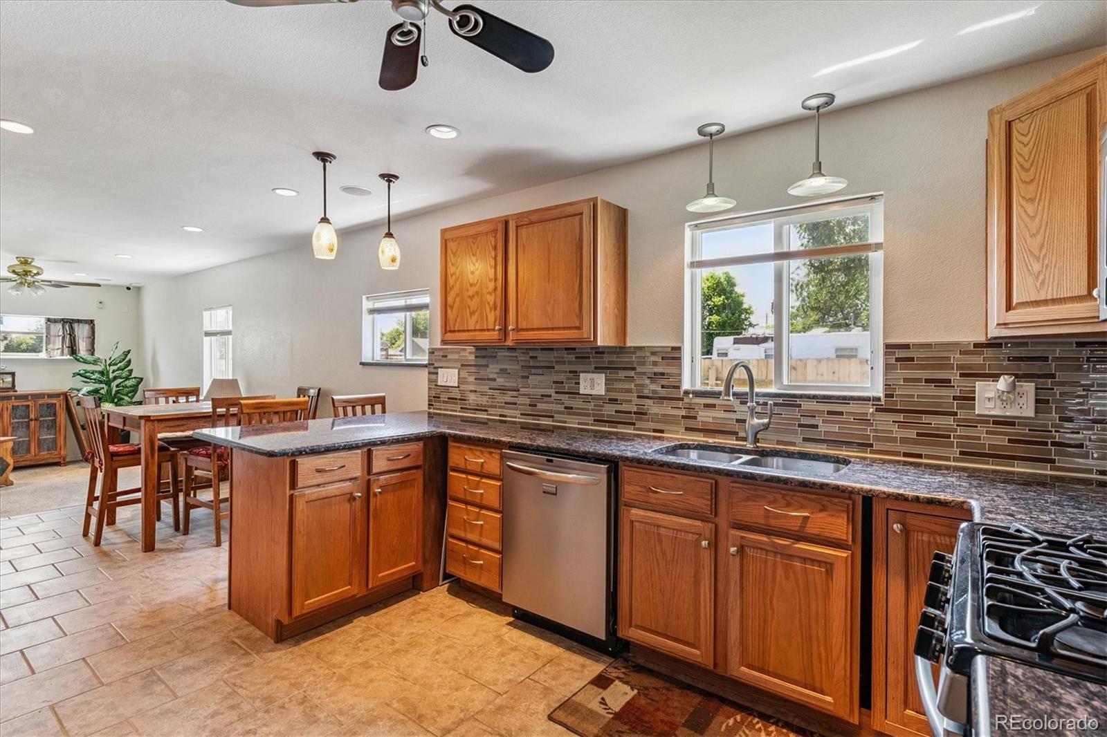 MLS Image #11 for 1300  lima street,aurora, Colorado