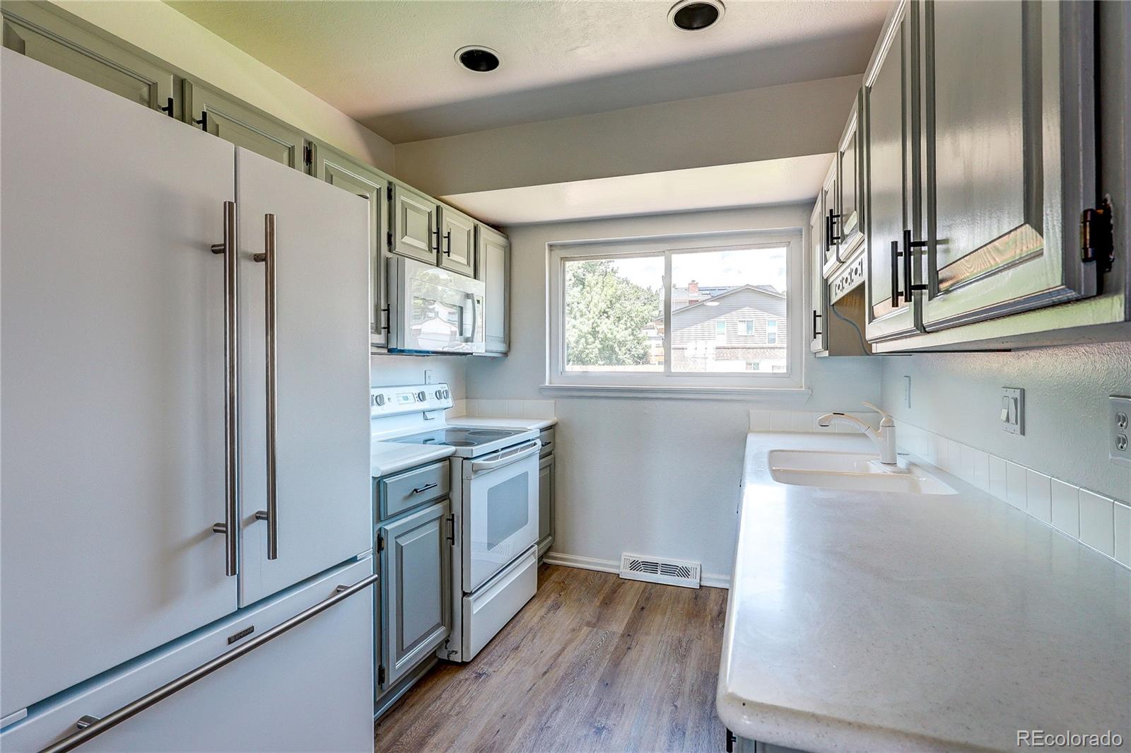 MLS Image #13 for 1882 s zinnia way,lakewood, Colorado