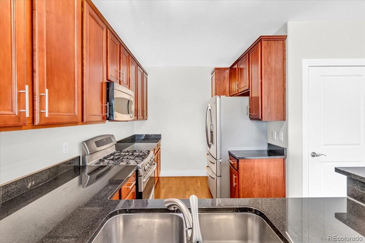MLS Image #8 for 9059 e panorama circle,englewood, Colorado