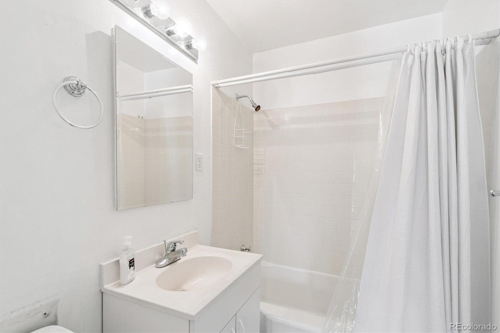MLS Image #5 for 665  jersey street,denver, Colorado
