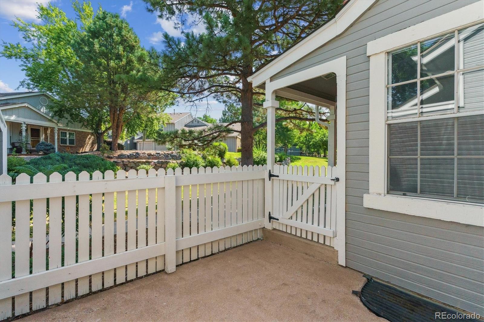 MLS Image #1 for 2901 w long drive,littleton, Colorado