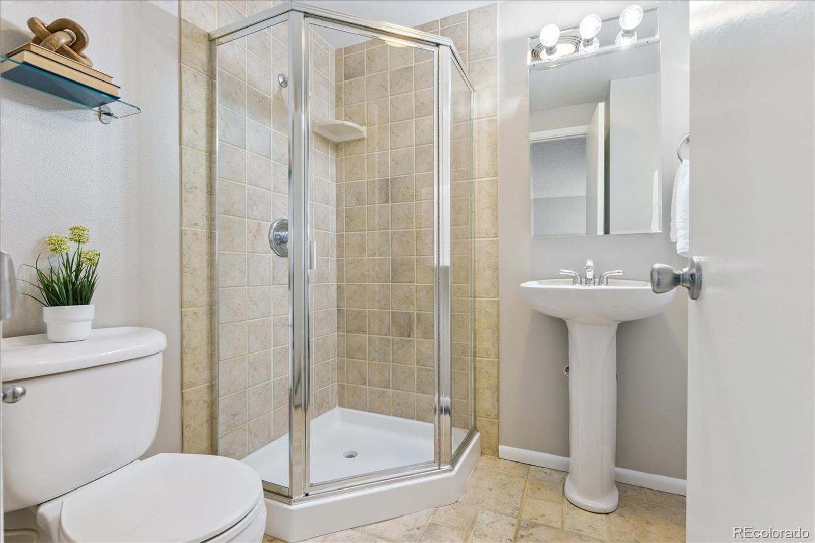 MLS Image #15 for 2901 w long drive,littleton, Colorado