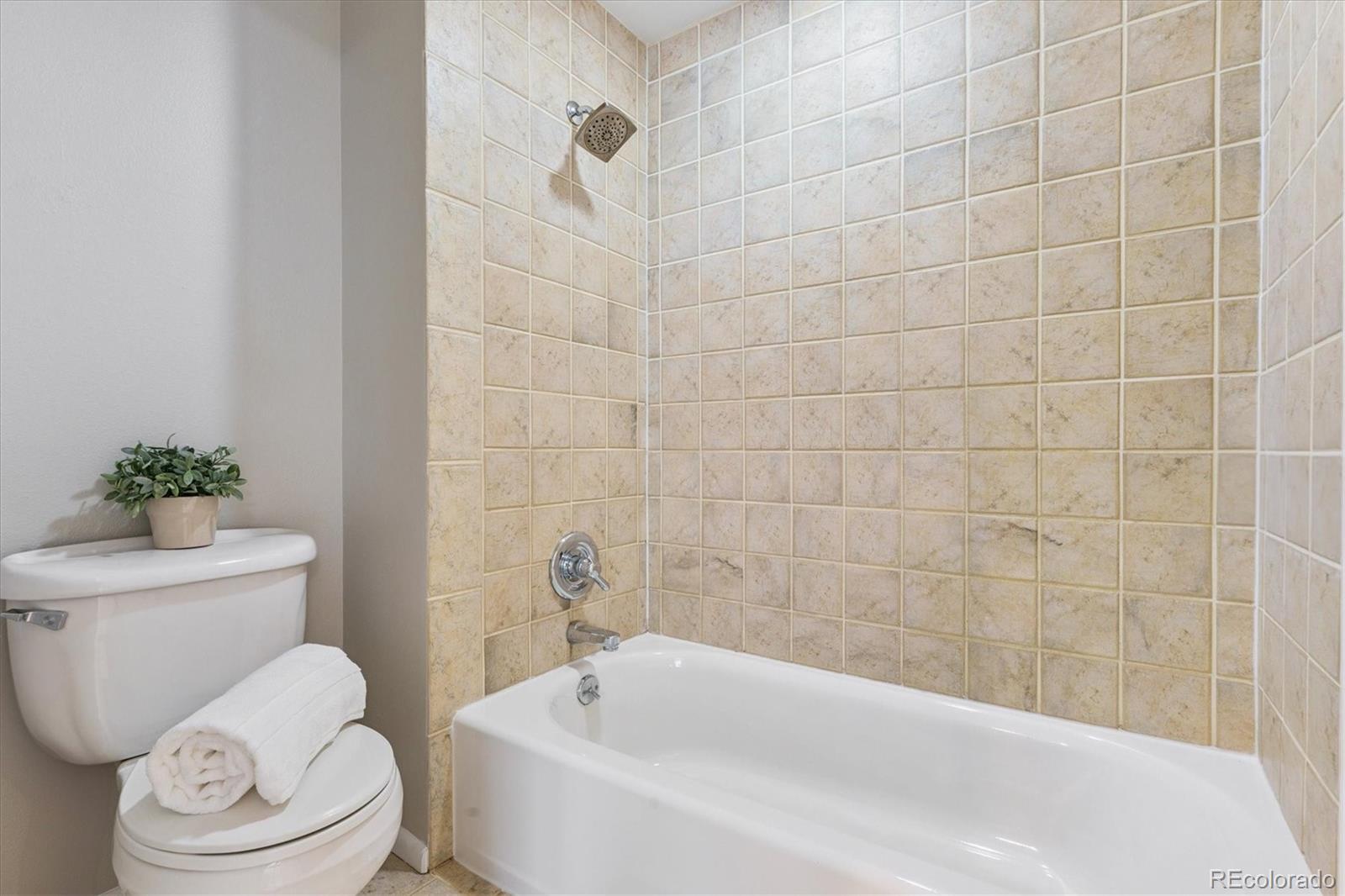 MLS Image #21 for 2901 w long drive,littleton, Colorado