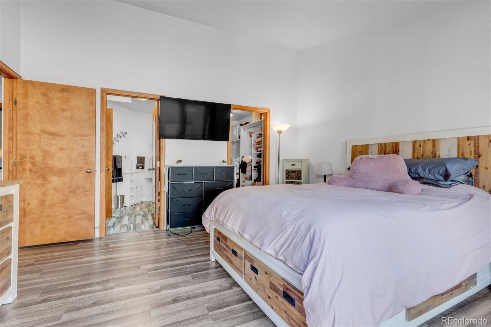 MLS Image #13 for 1001  43rd avenue,greeley, Colorado