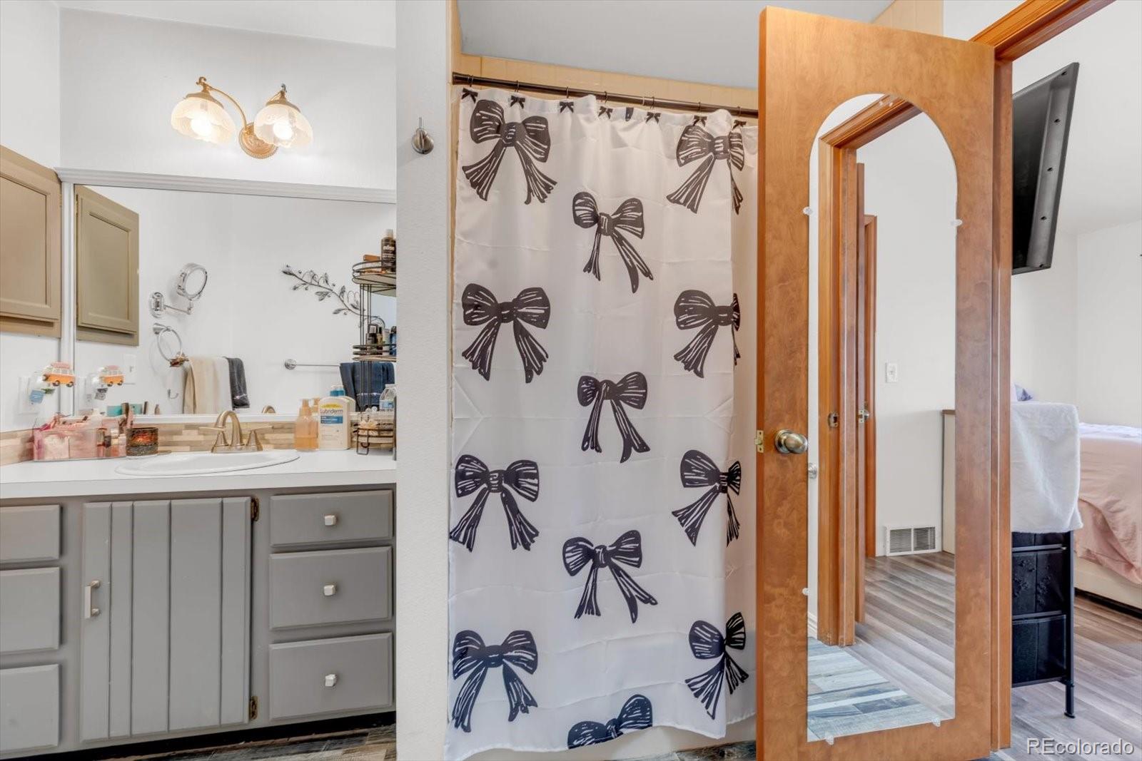 MLS Image #14 for 1001  43rd avenue,greeley, Colorado