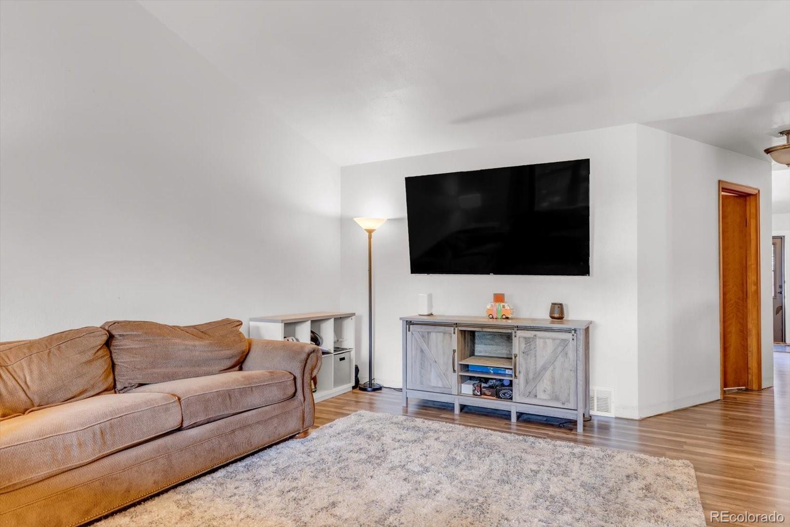MLS Image #6 for 1001  43rd avenue,greeley, Colorado