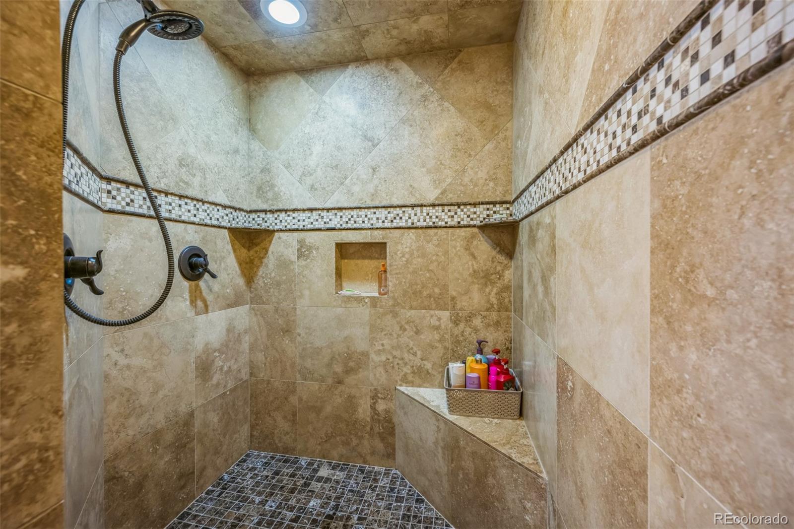 MLS Image #13 for 27062 e long circle,aurora, Colorado