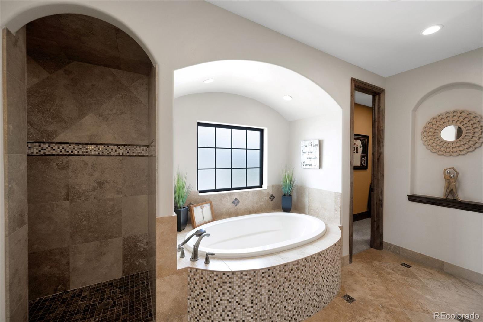 MLS Image #15 for 27062 e long circle,aurora, Colorado