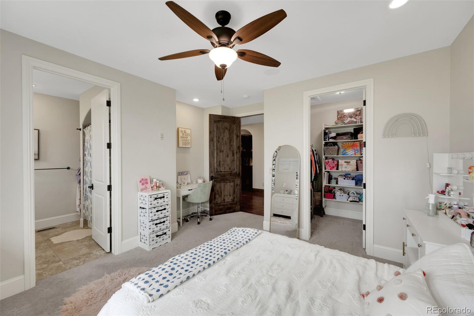 MLS Image #24 for 27062 e long circle,aurora, Colorado