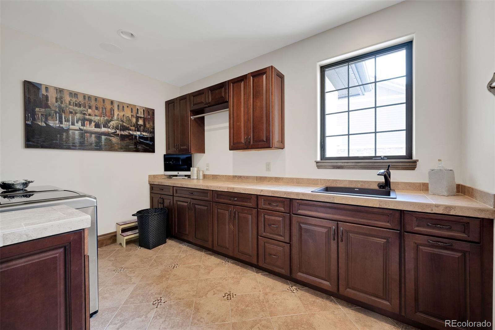 MLS Image #29 for 27062 e long circle,aurora, Colorado