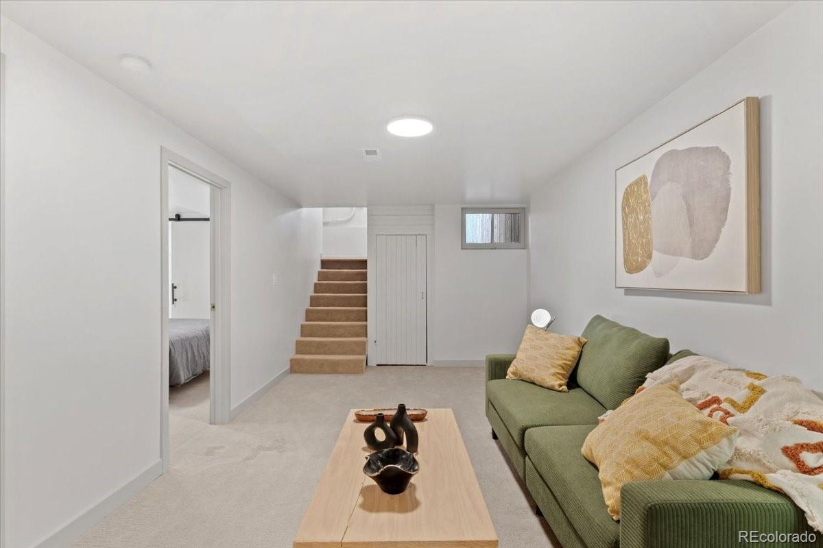 MLS Image #18 for 260 n delaware street,denver, Colorado