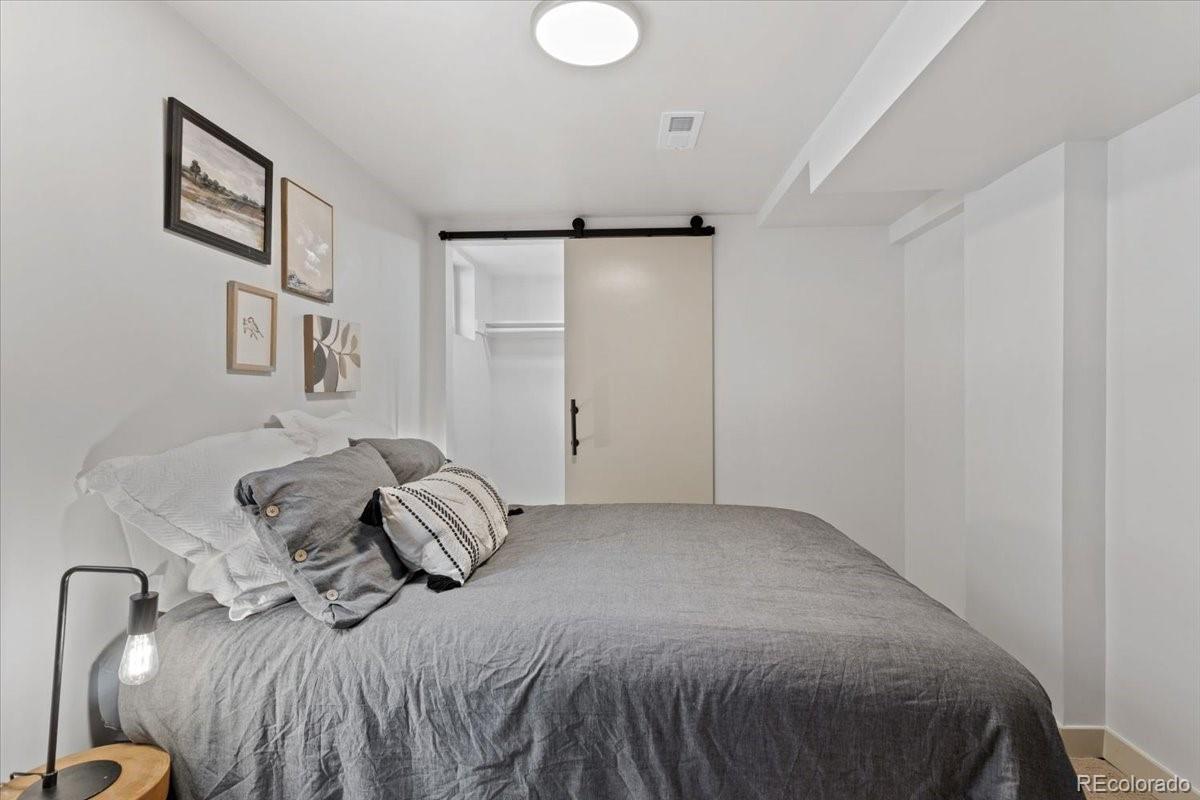 MLS Image #21 for 260 n delaware street,denver, Colorado