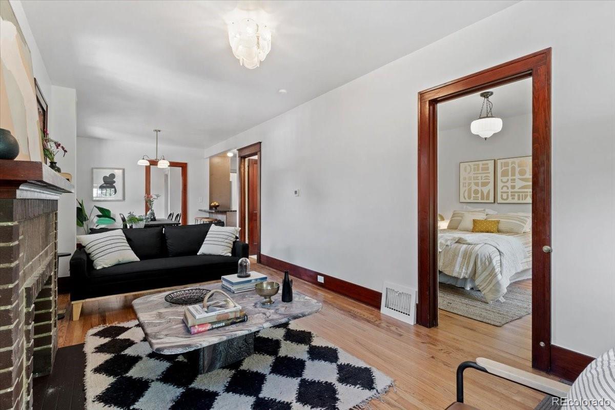 MLS Image #3 for 260 n delaware street,denver, Colorado