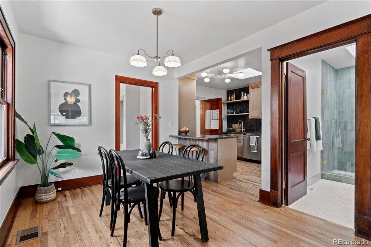 MLS Image #5 for 260 n delaware street,denver, Colorado