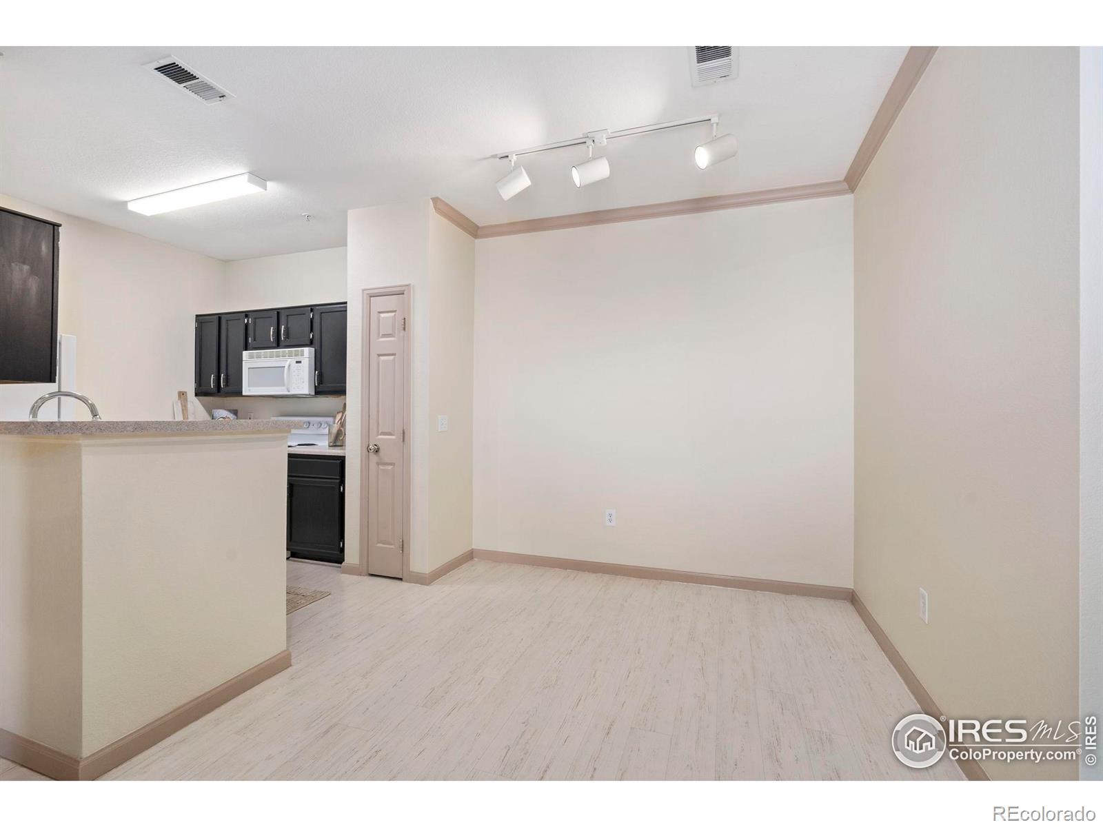 MLS Image #10 for 5620  fossil creek parkway,fort collins, Colorado