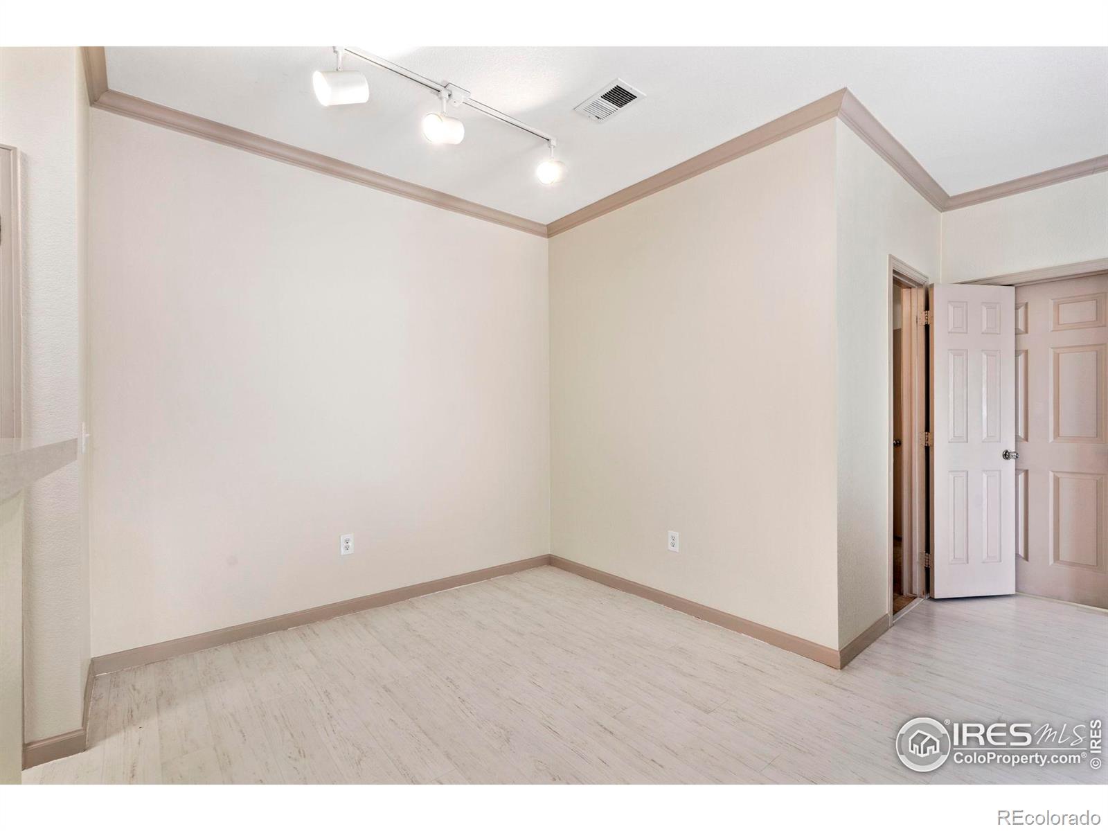 MLS Image #11 for 5620  fossil creek parkway,fort collins, Colorado