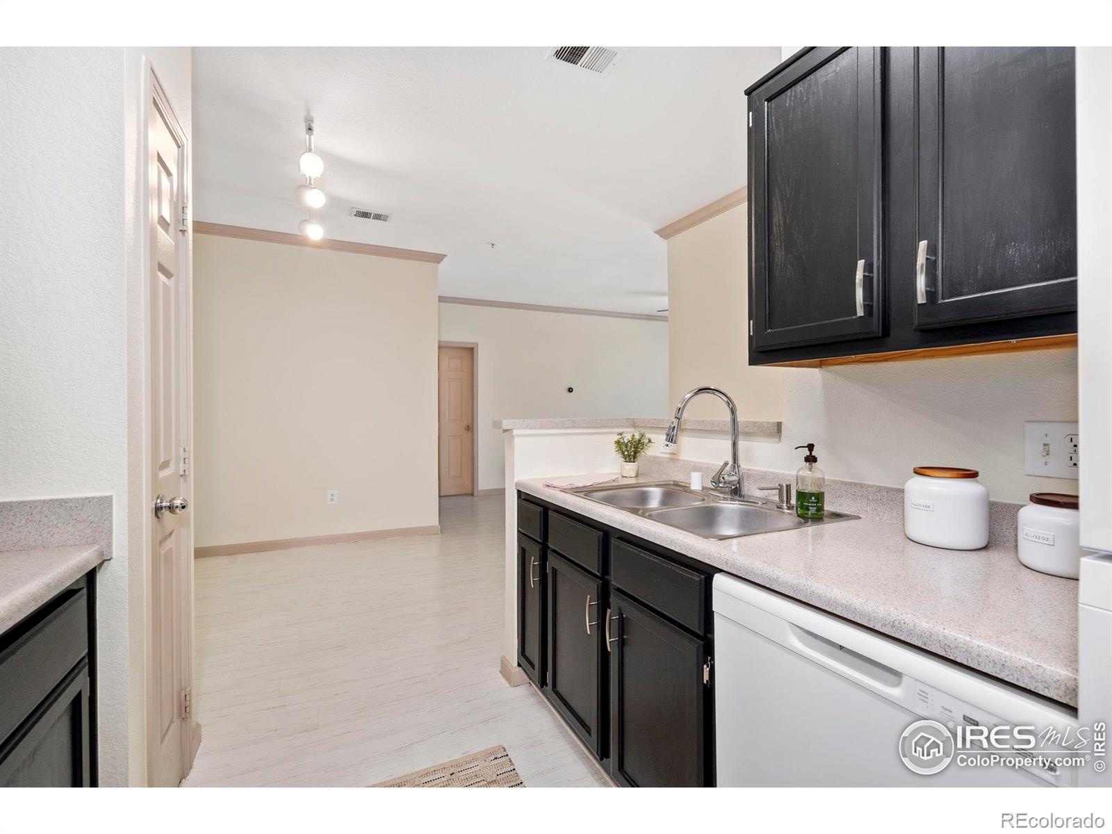 MLS Image #7 for 5620  fossil creek parkway,fort collins, Colorado