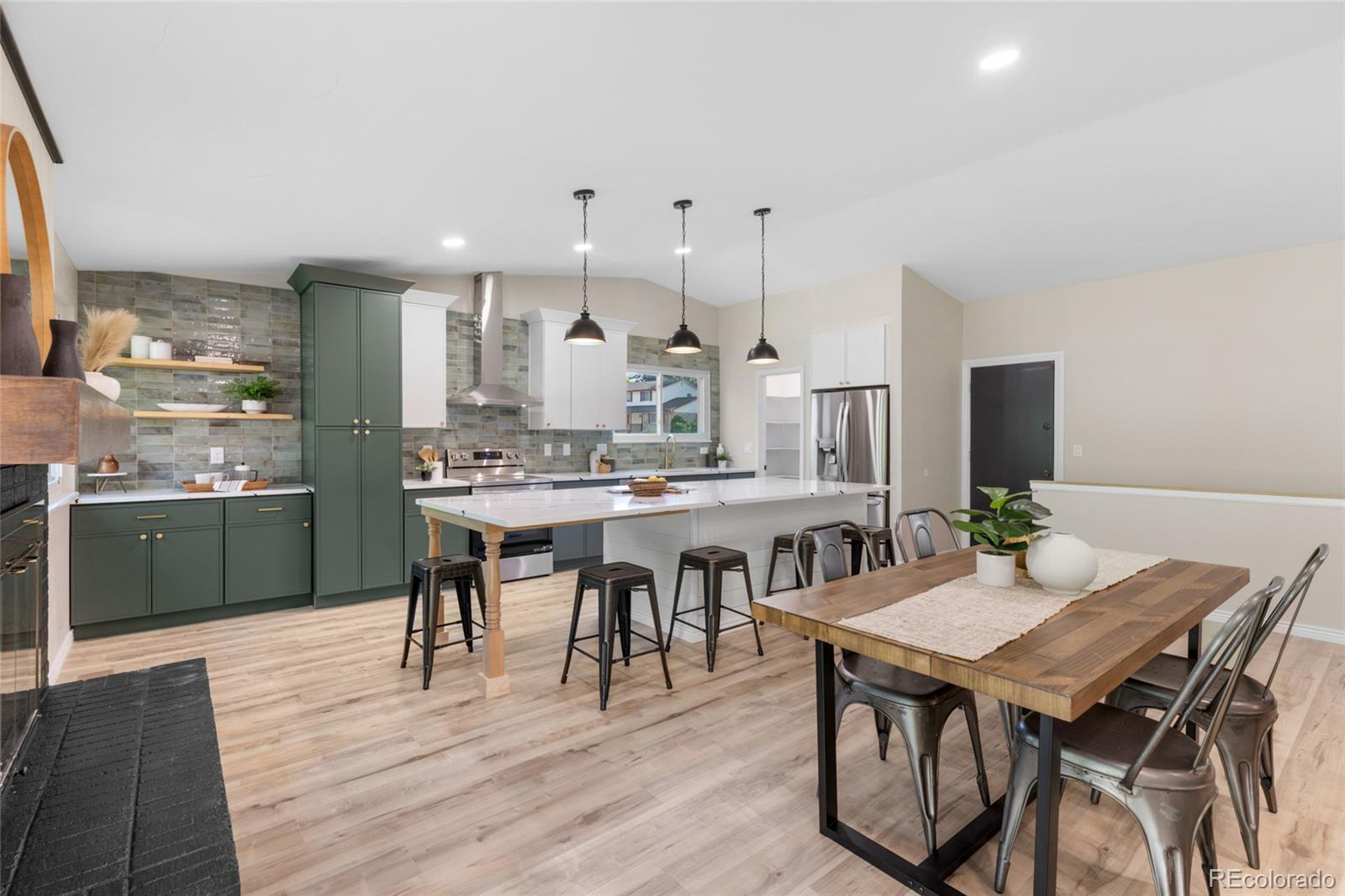MLS Image #14 for 8195  field court,arvada, Colorado