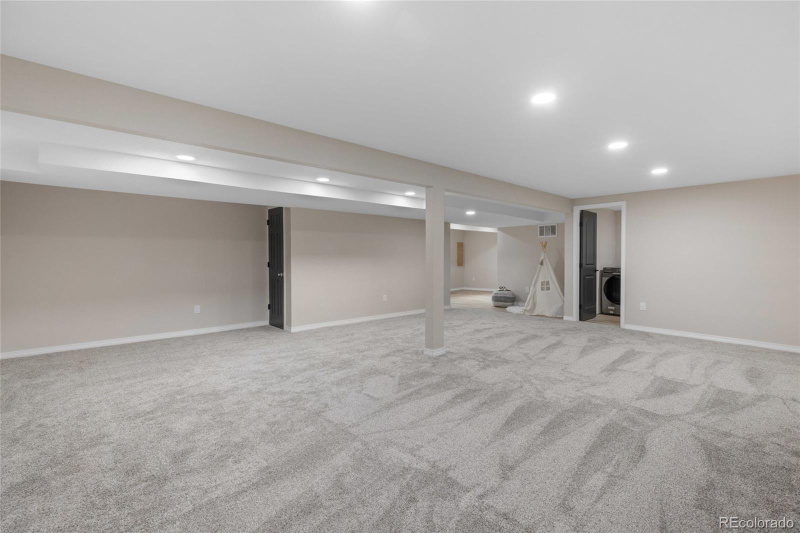 MLS Image #29 for 8195  field court,arvada, Colorado