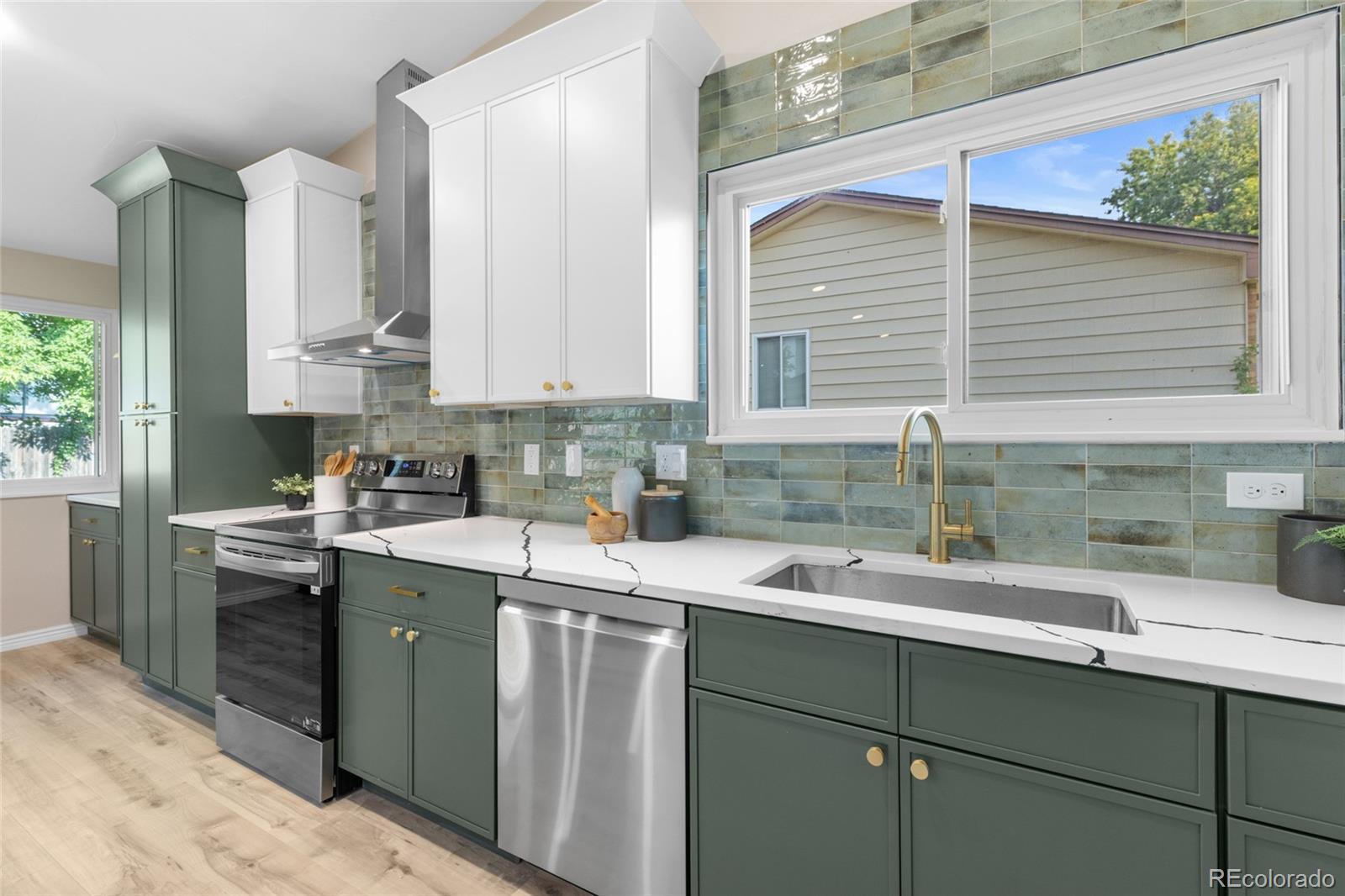 MLS Image #3 for 8195  field court,arvada, Colorado