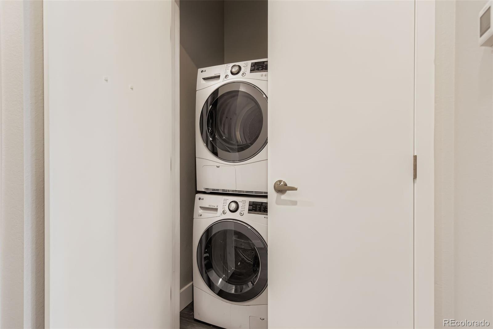 MLS Image #18 for 2374 s university boulevard 504,denver, Colorado