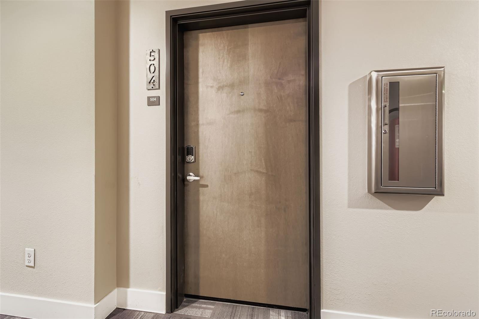 MLS Image #19 for 2374 s university boulevard 504,denver, Colorado