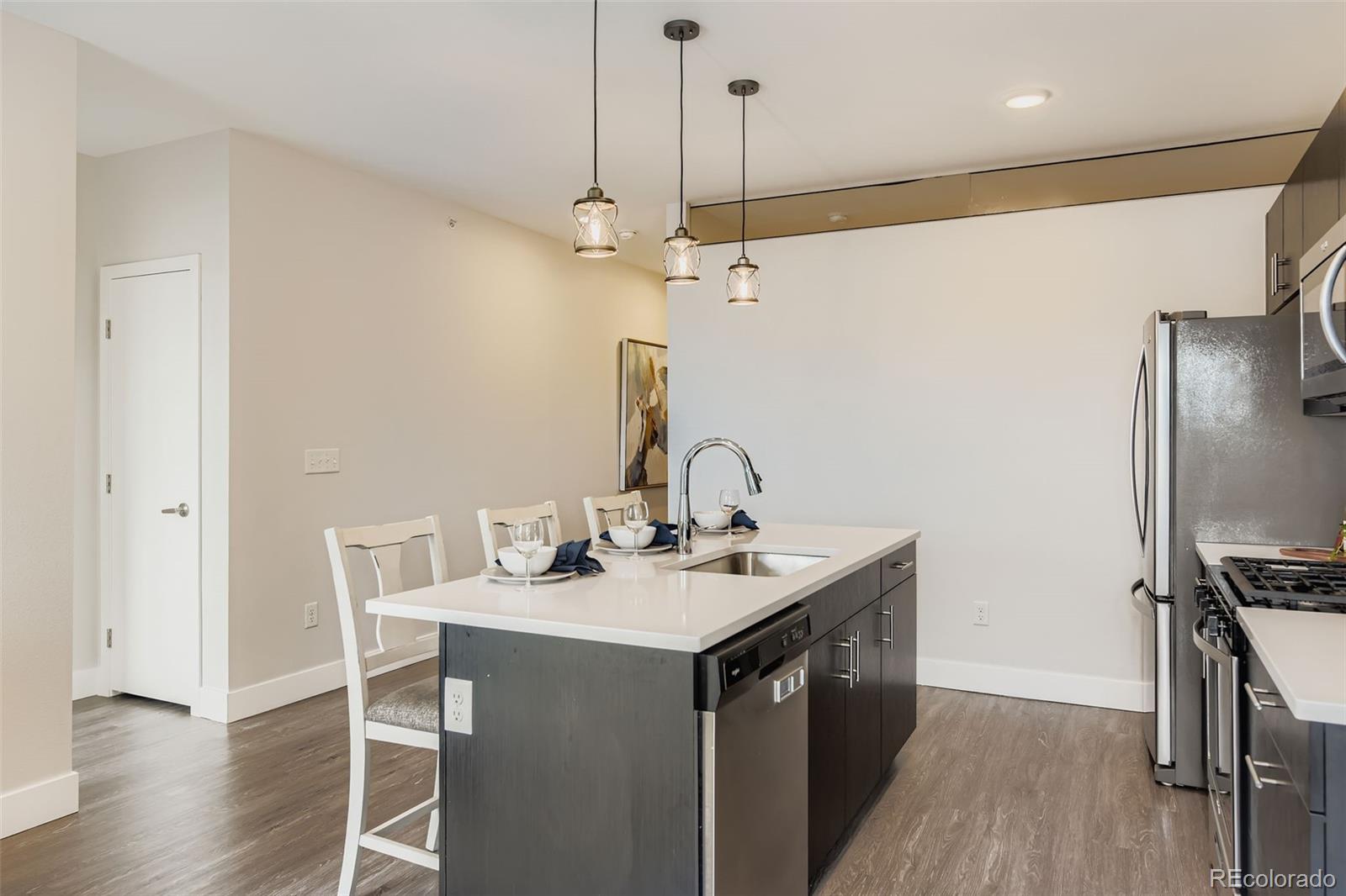 MLS Image #4 for 2374 s university boulevard 504,denver, Colorado