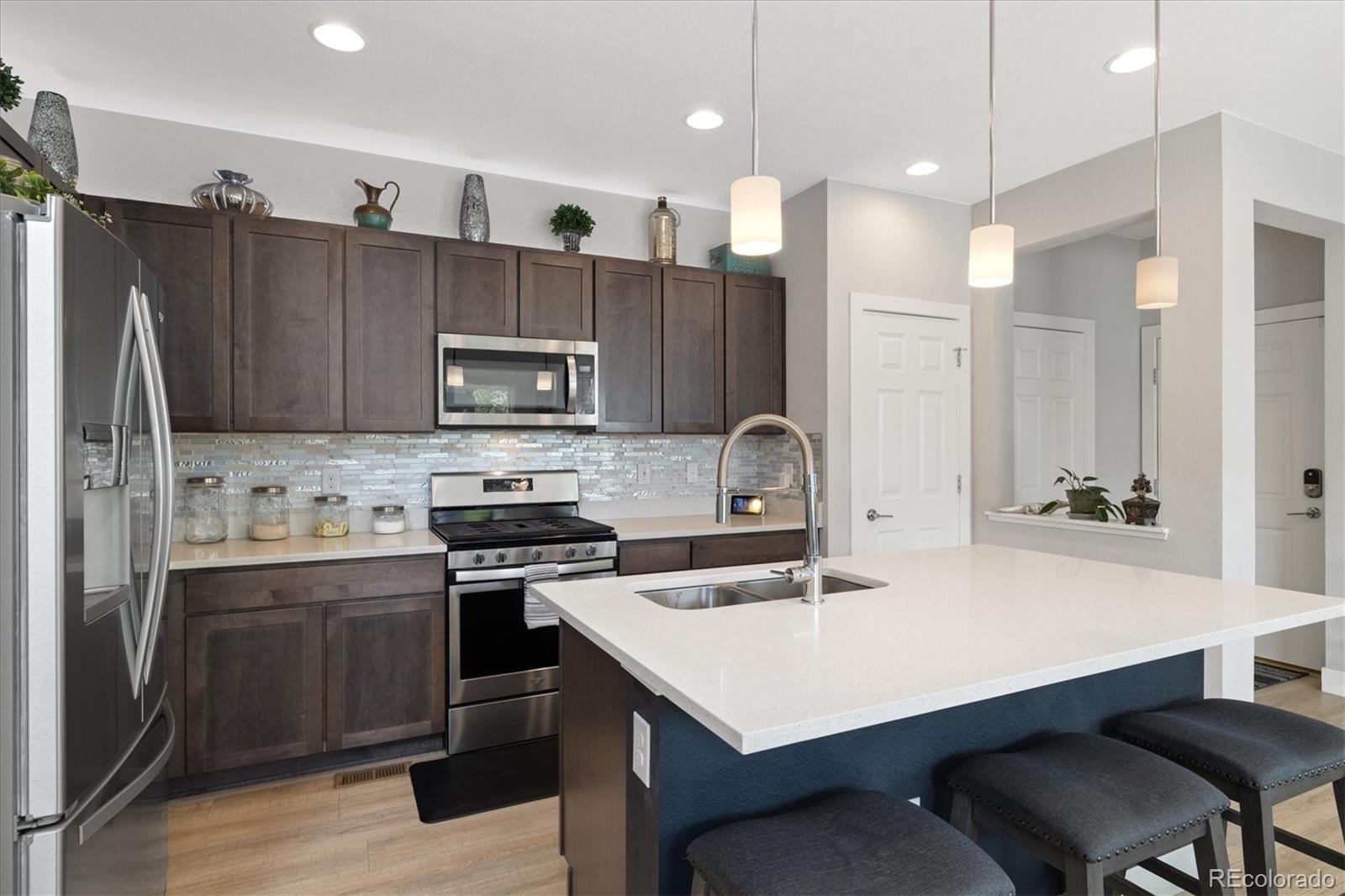 MLS Image #9 for 15694 e 47th drive,denver, Colorado