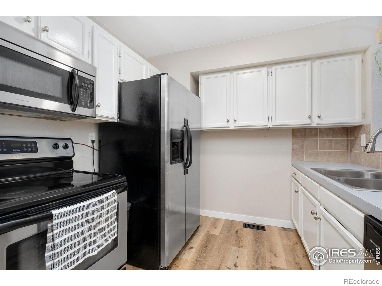 MLS Image #4 for 2415  dalton drive,fort collins, Colorado