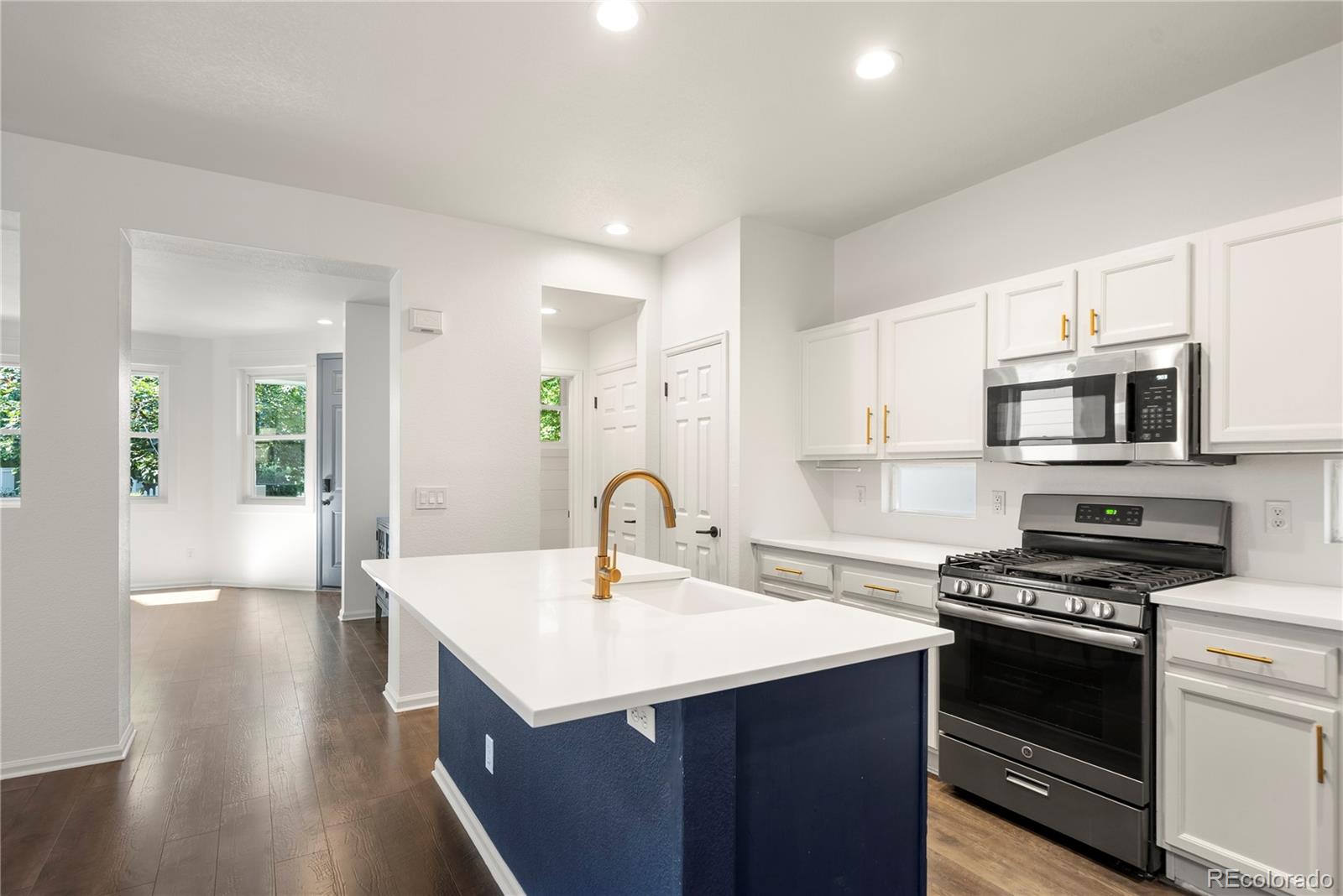 MLS Image #6 for 2883  central park boulevard,denver, Colorado