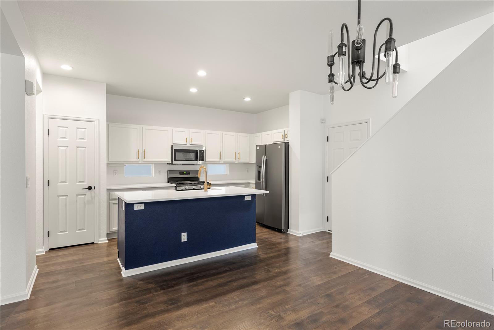 MLS Image #9 for 2883  central park boulevard,denver, Colorado