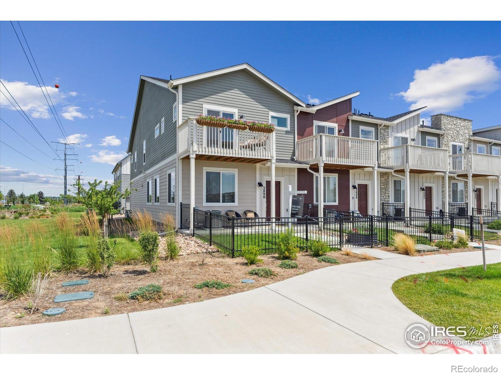 MLS Image #2 for 2890 s flat circle,longmont, Colorado