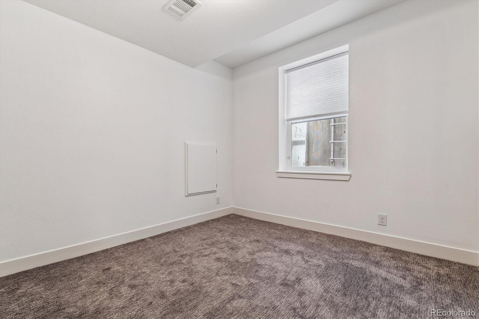 MLS Image #26 for 11336 e 27th avenue,denver, Colorado
