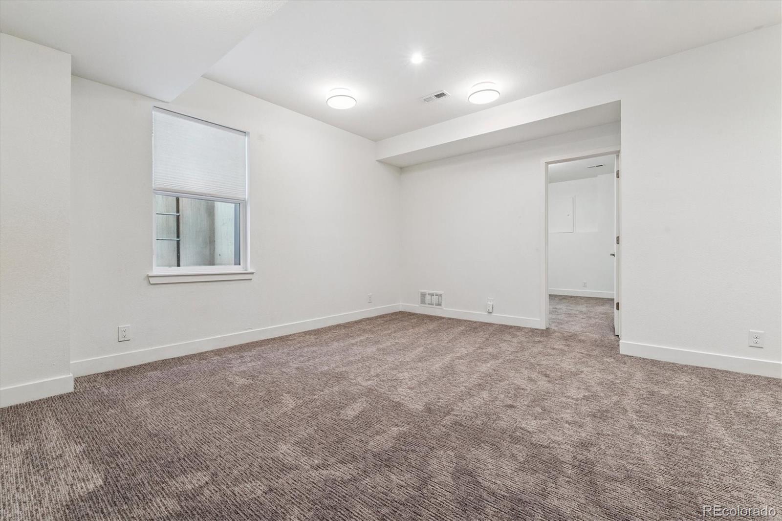 MLS Image #29 for 11336 e 27th avenue,denver, Colorado