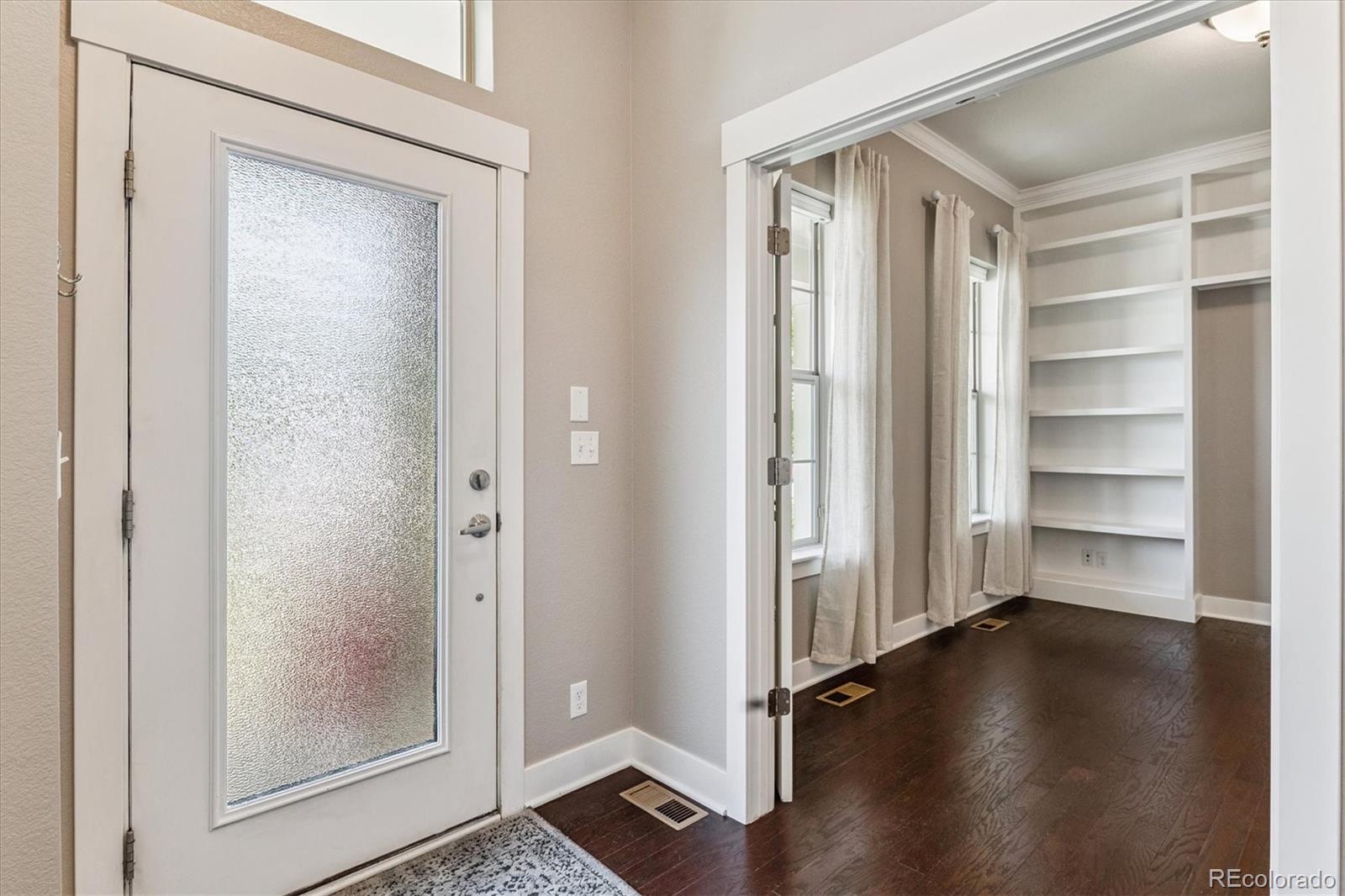 MLS Image #4 for 11336 e 27th avenue,denver, Colorado