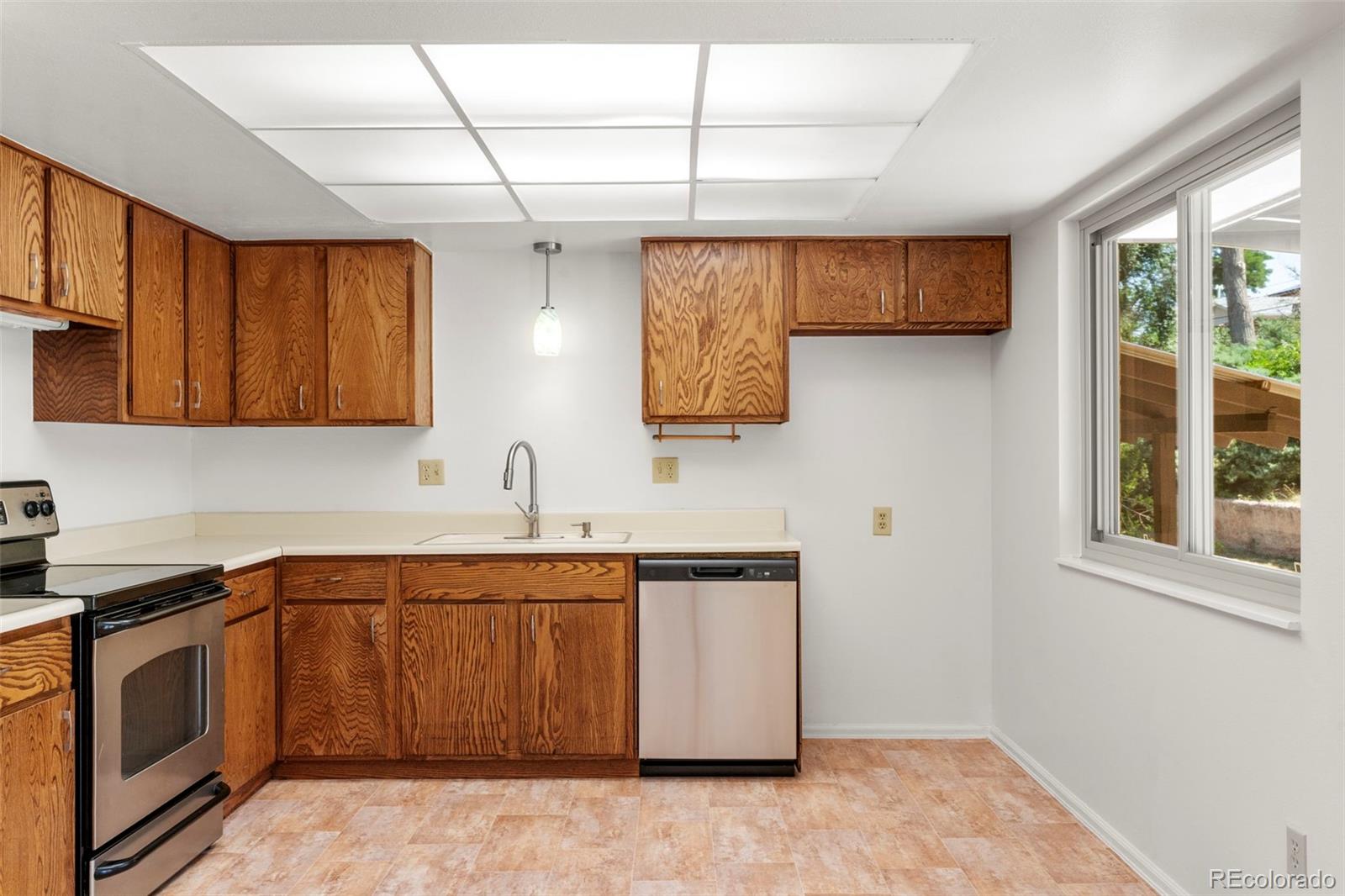 MLS Image #6 for 1827  montezuma drive,colorado springs, Colorado