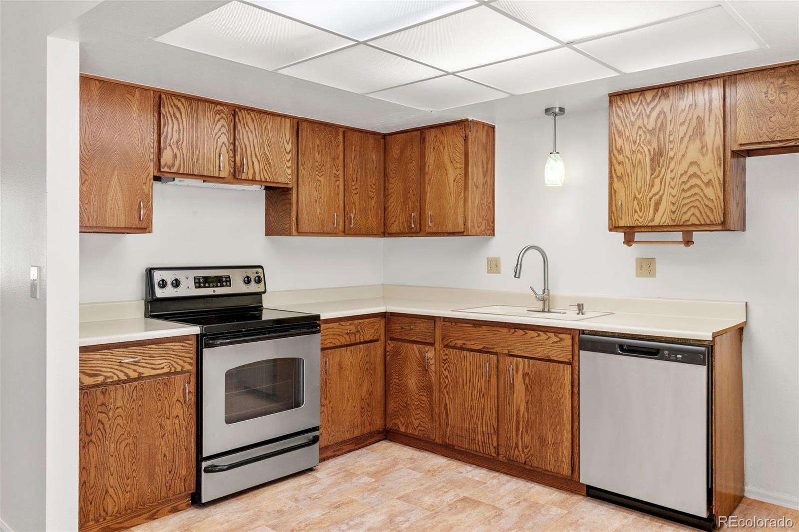MLS Image #7 for 1827  montezuma drive,colorado springs, Colorado