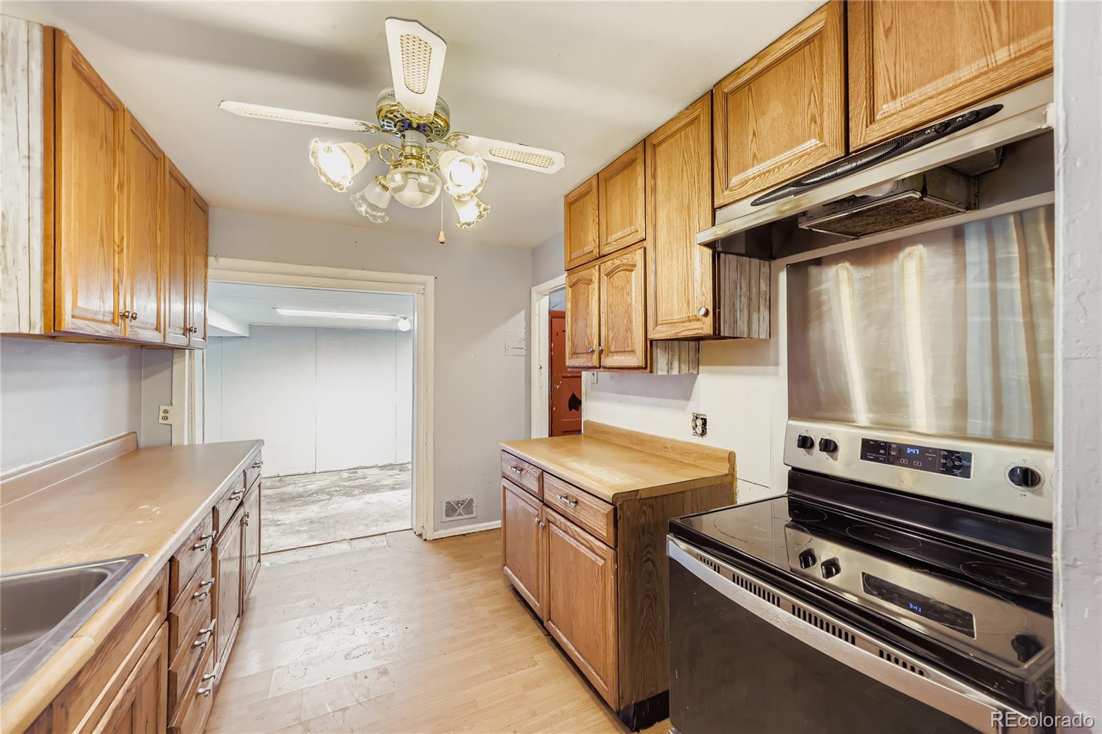 MLS Image #9 for 2209  havana street,aurora, Colorado