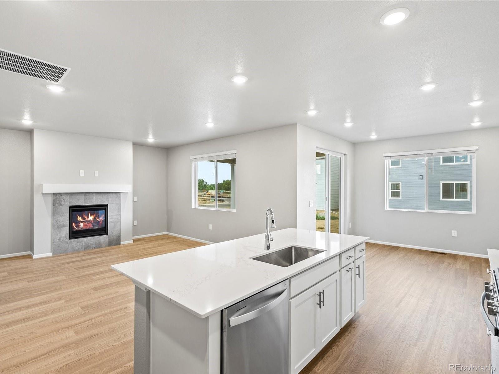 MLS Image #16 for 1603  nathan river drive,windsor, Colorado
