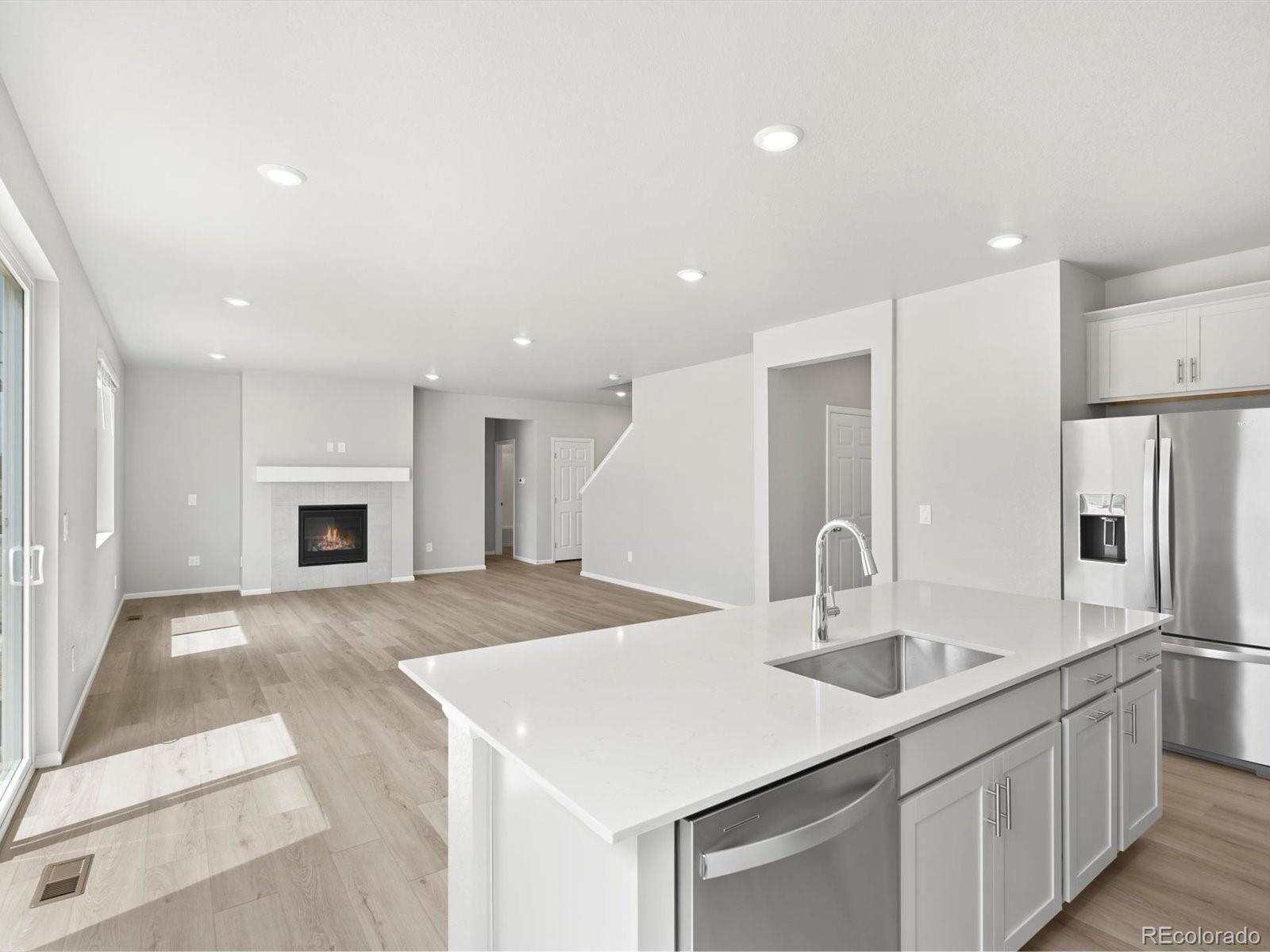 MLS Image #11 for 1604  colorado river drive,windsor, Colorado