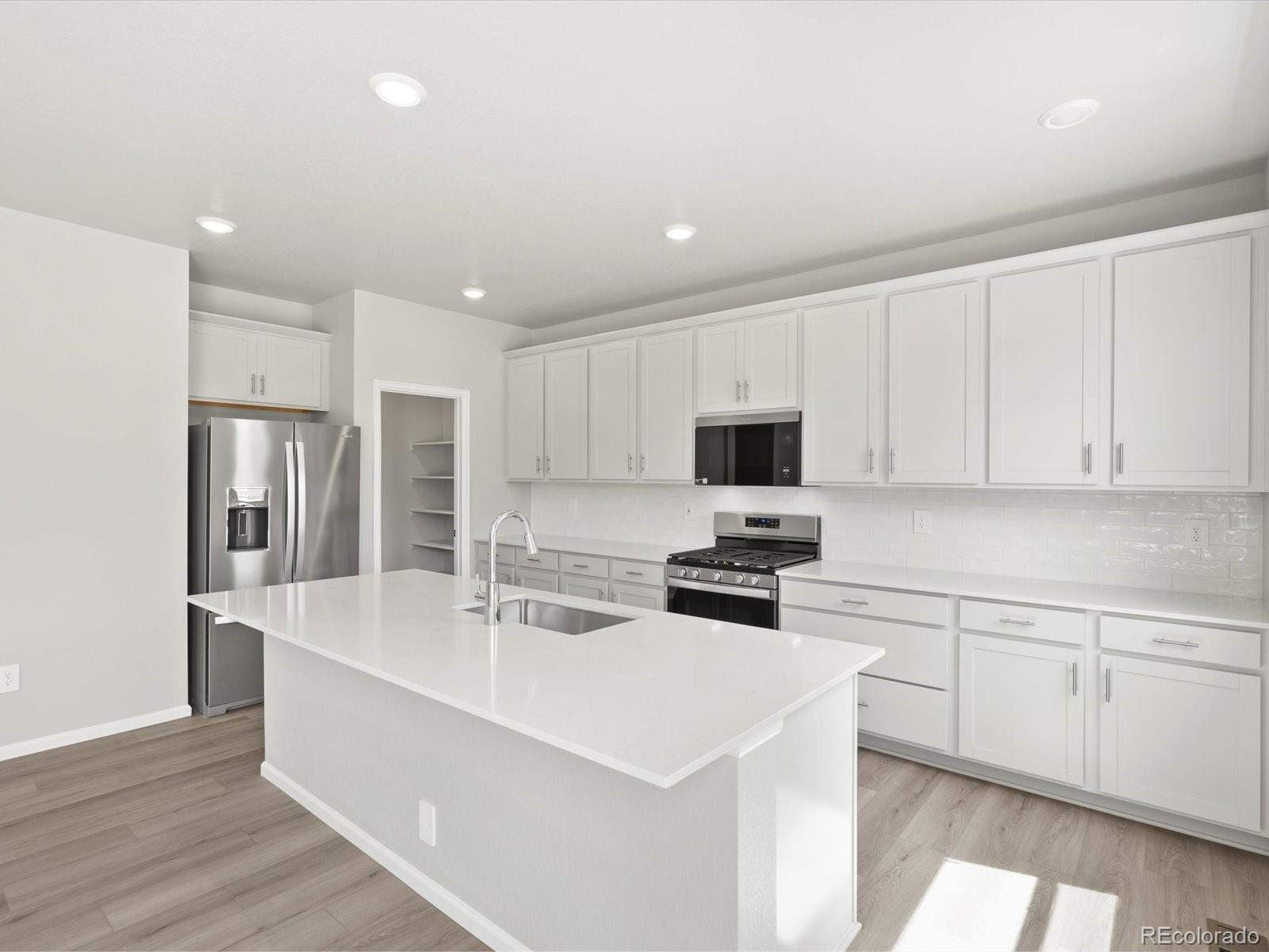 MLS Image #13 for 1604  colorado river drive,windsor, Colorado