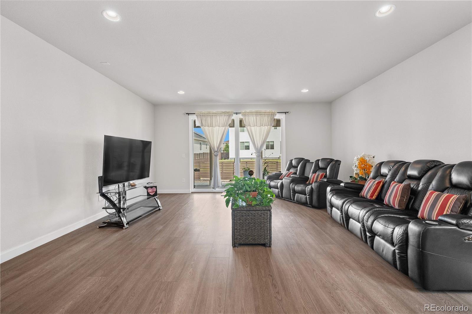 MLS Image #8 for 226 s shady grove court,aurora, Colorado