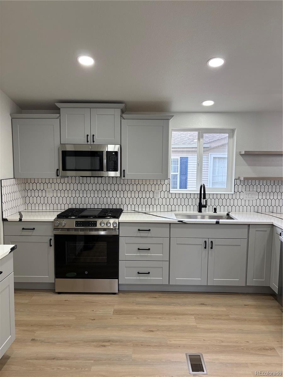 MLS Image #3 for 214  poplar street,lochbuie, Colorado