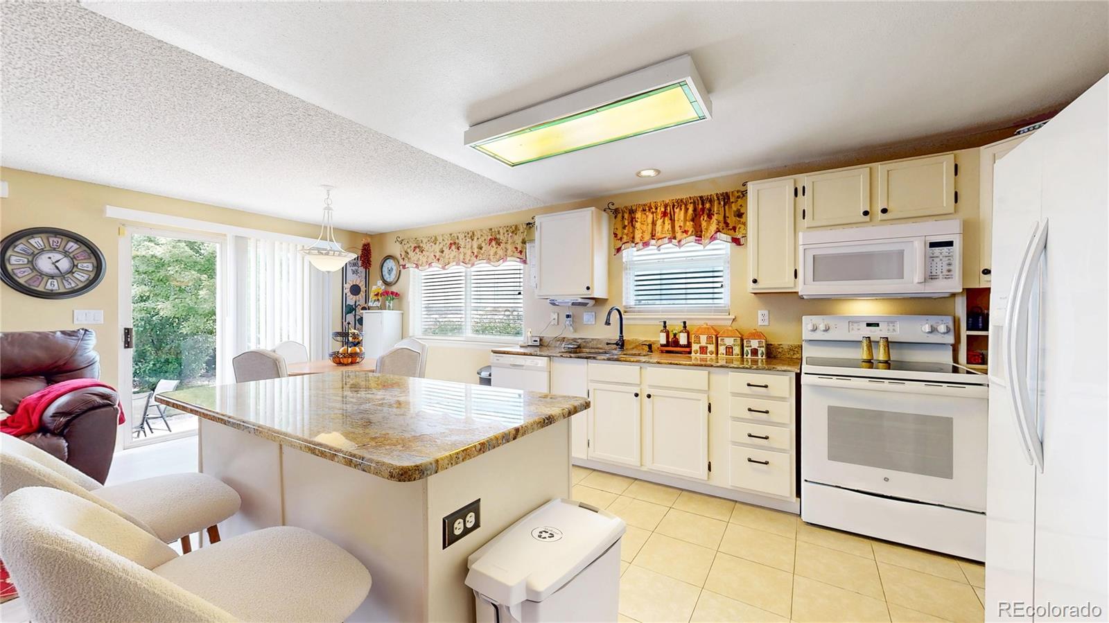 MLS Image #4 for 4276 s tempe court,aurora, Colorado