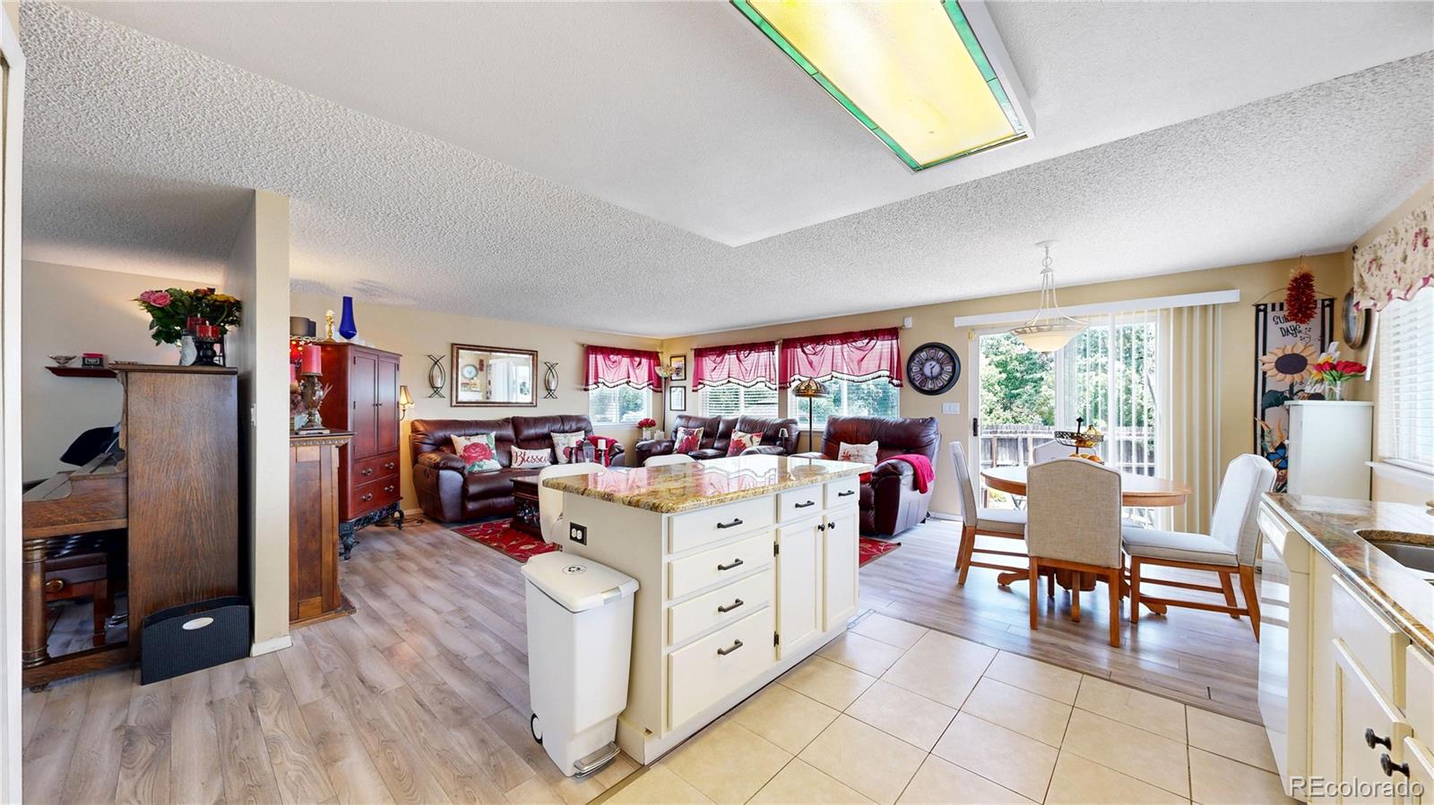 MLS Image #7 for 4276 s tempe court,aurora, Colorado
