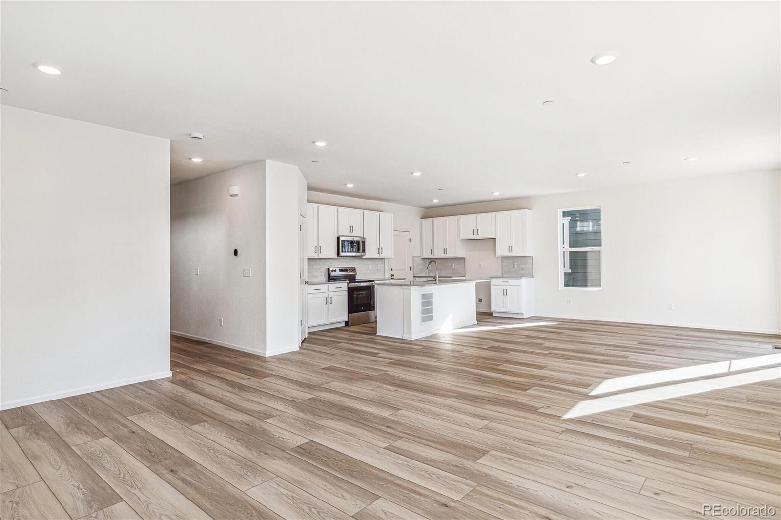 MLS Image #5 for 13372 e 110th way,commerce city, Colorado