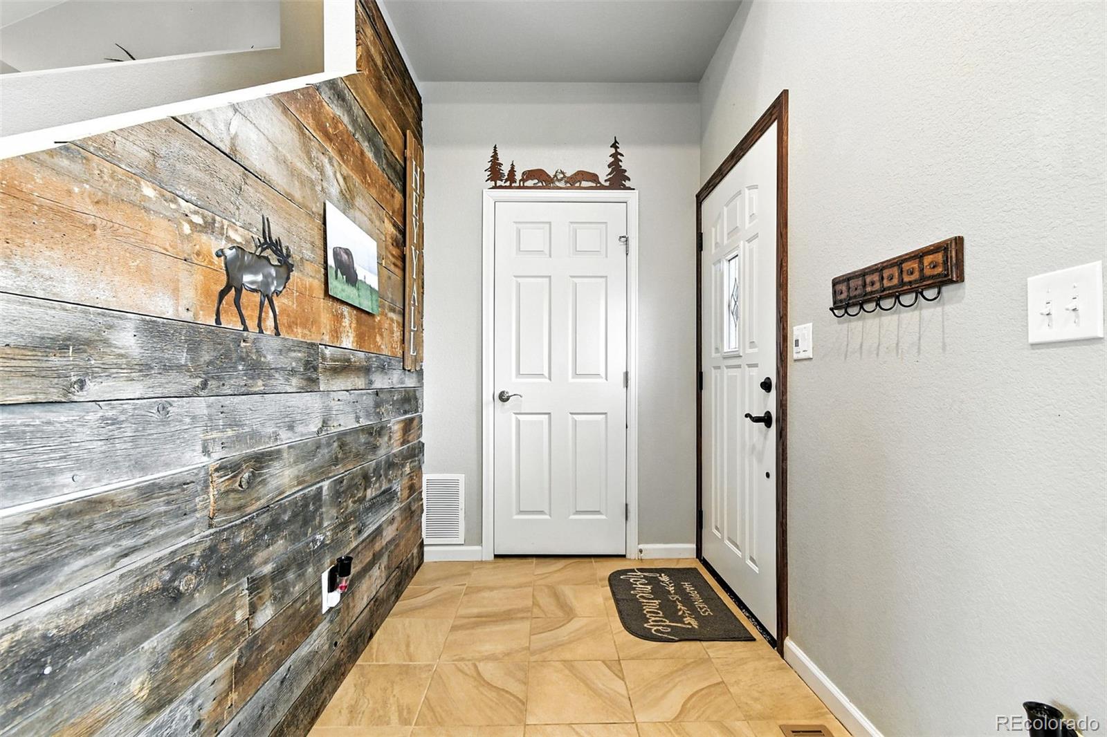 MLS Image #4 for 1519  4th avenue,deer trail, Colorado